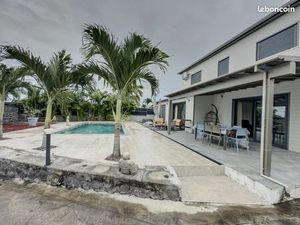 La possession / ravine a marquet - villa neuve meublee t6 piscine