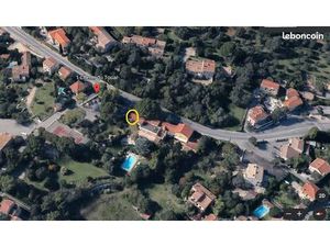 Charmant 2 pièces meublé location à l'année où au mois