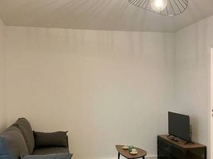 Location appartement 2 pièces 37 m² à Paris 19 (75019)
