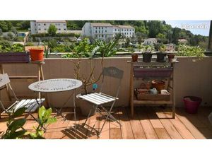 2 pièces avec terrasse vue dégagée