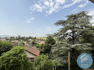 DUPLEX 180M2 TRAVERSANT AVEC TERRASSE ET VUE - LOZANNE