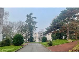 Appartement T3 66m2 avec balcon et garage - Quartier point