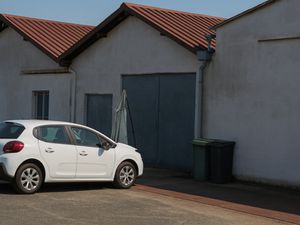 Local d'activité 148m2