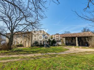 Magnifique mas provençal + gîte en pleine campagne de Bédoin - 1 hectare de terrain
