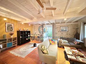 LA REOLE MAISON PIERRE 3 CHAMBRES BUREAU PISCINE CHAI TERRAI