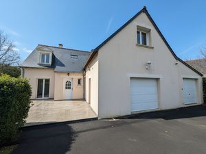 Maison familiale T6 - Hauts de Véretz - Vue dégagée sur les champs