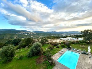 VENTE VILLA 192 M2 + TRES GRAND SOUS-SOL AMENAGEABLE AVEC P