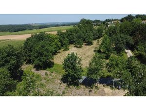 TERRAIN A BATIR 3335M² - EAUZE/CONDOM - ENVIRONNEMENT CALME ET PARCELLE NATURELLE
