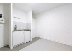 LOT 77 – Chambre de 11 m² – Rénovation récente & fort potentiel