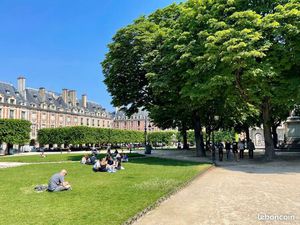 Studio Place des Vosges