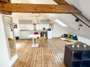 Grand studio meublé climatisé