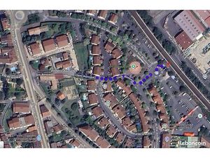 Garages à vendre - ANSE à côté gare SNCF et commerces