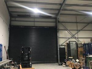 Local d'activités à louer