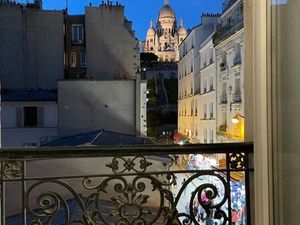 Deux pièces vue basilique