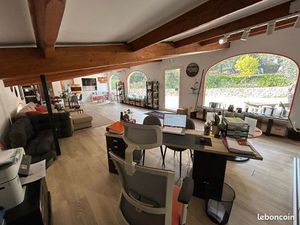 Local commercial 2400