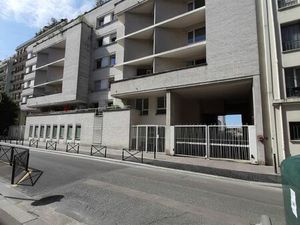 3/4 pièces + terrasse - étage élevé - ascenseur - Paris 20e