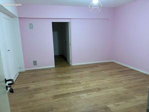 Local professionnel en étage