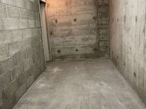 Grande cave dans résidence sécurisée