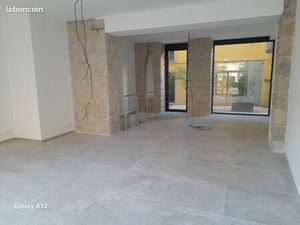 Magasin et showroom NEUFS  ou 2 grands bureaux NEUFS  à NICE CENTRE  climatisés