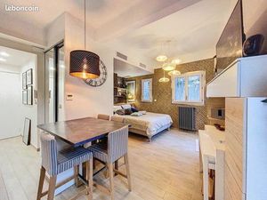 Studio 1 pièce 28 m²