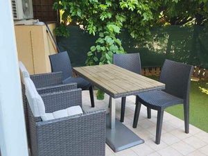 Grand studio 38m2 meublé en Rez de jardin