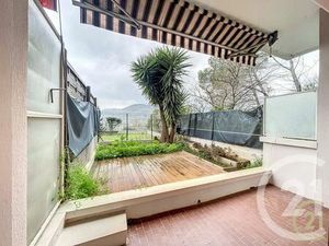 Appartement F1 à louer - 1 pièce - 33 72 m2 - Cannes La Bocca - 06 - PROVENCE-ALPES-COTE-D