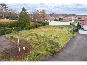 Terrain constructible viabilisé à vendre