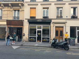 Charmant local commercial à Oberkampf  emplacement recherché