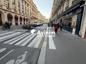 Bureaux 72 m² Paris