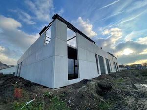 Bien professionnel à vendre à Meulebeke € 342.950 (LIS9C) | Zimmo