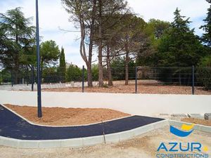 Terrain constructible viabilisé à vendre