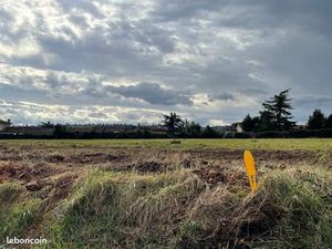 Terrain 1 850 m² Lentilly