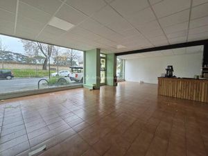 Location commerce 1 pièce 107 m² à Albi (81000)