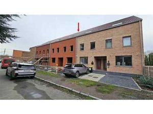 Grande maison vendue en gros oeuvre couvert fermé