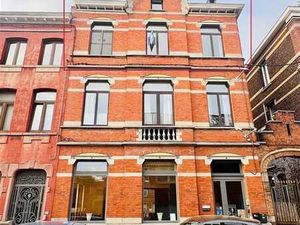 BEL APPARTEMENT 1 CH.