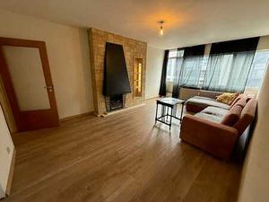 Superbe appartement rénové 1 chambre (1er étage).