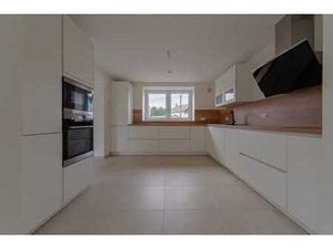 Appartement neuf 2 chambres - rdc - jardin et garage