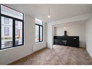 63m² avec terrasse 37m² & 2 chambres – hyper central