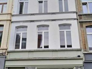 Spacieux triplex rénové ±190 m² à Saint-Gilles