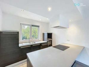 Superbe triplex 3 ch. + terrasse & cave à 600m de la gare