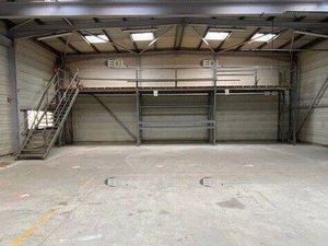 Local d'activités à vendre