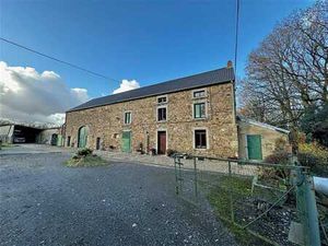 Absil immobilière vous présente une ferme 3 chambres
