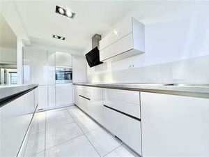 Magnifique apt de 2 ch + terrasses. A visiter!