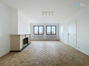 Studio lumineux à visiter sans tarder!