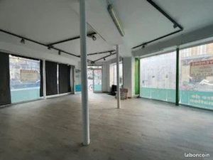Local commercial 93 m² Paris 18ème