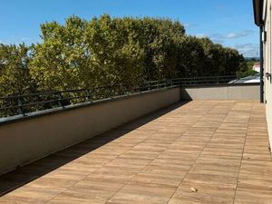 Rare toit terrasse centre ville ouest villefranche