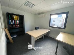 Bureaux 200 m²