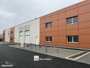 Local d'activité 3 269 m²