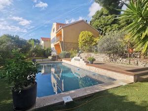 Vente maison 5 pièces 175 m² Toulon (83100)
