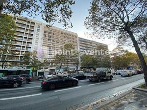 Commerce habillement/textile 199 m²